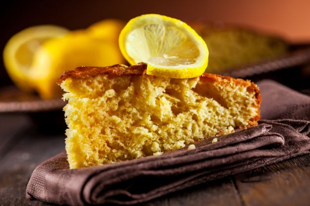 Torta caprese al limone