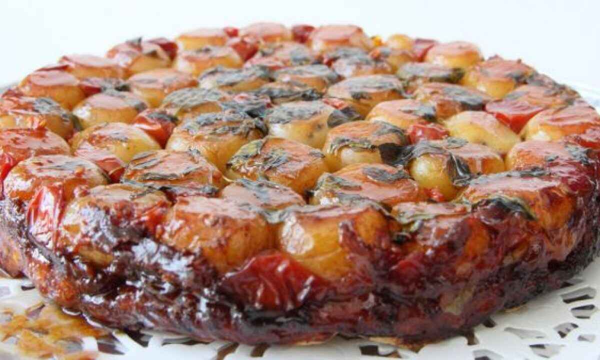 Tarte Tatin di cipolle rosse