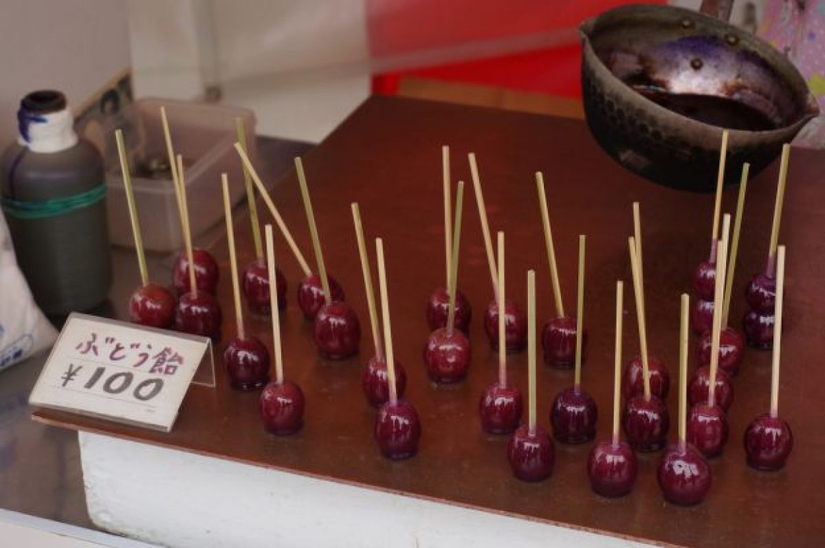 Uva caramellata alla cannella