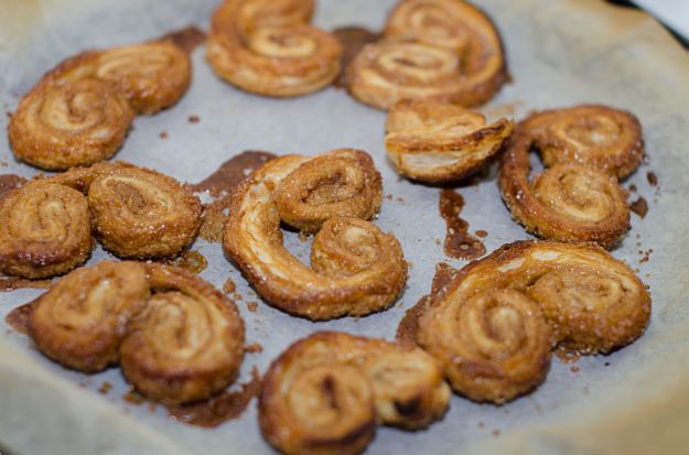 Ventagli con nocciole e cannella