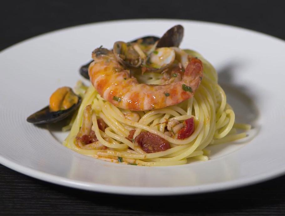 Videoricetta degli spaghetti allo scoglio