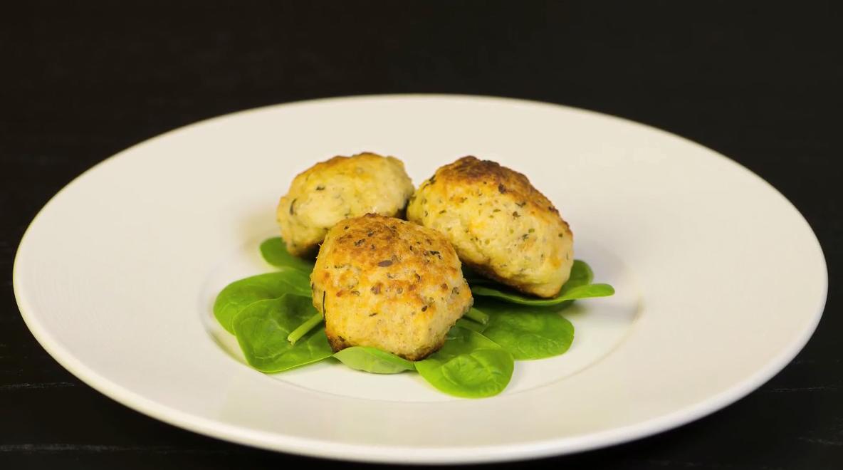 Videoricetta delle polpette di pane al forno