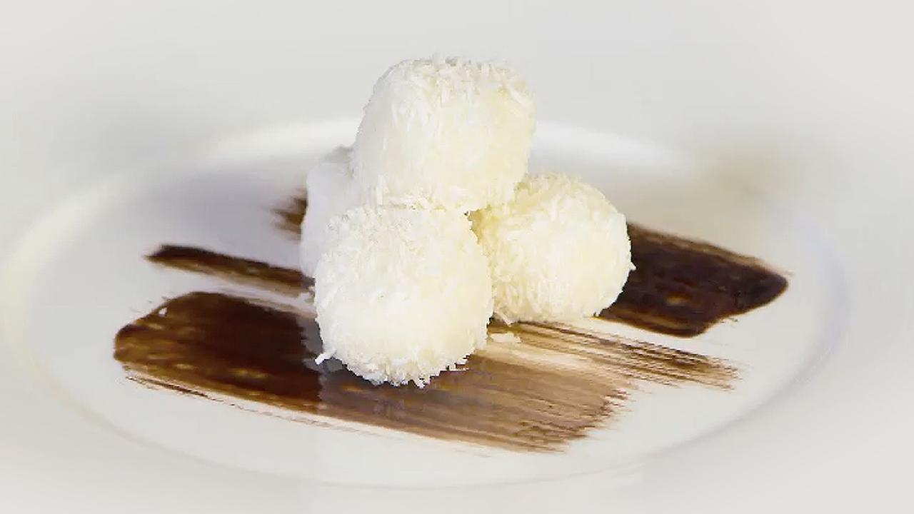 Videoricetta dei dolci Raffaello