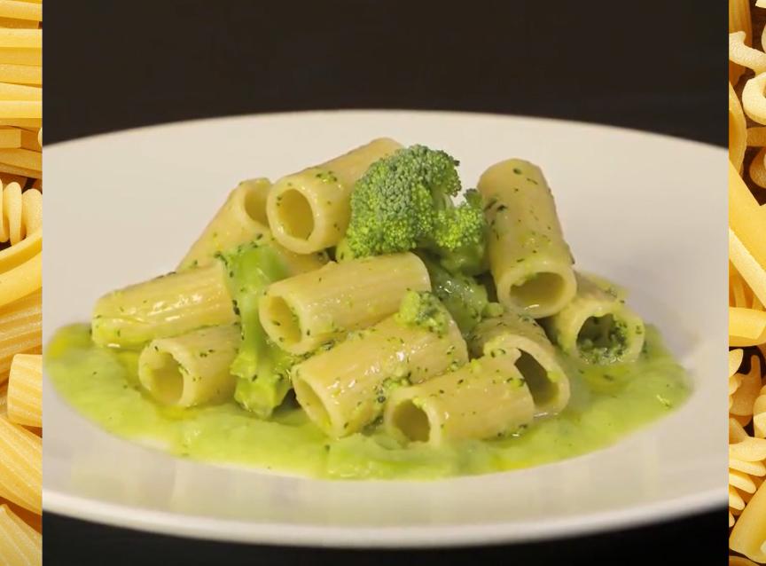 Pasta con i broccoli, la ricetta in 1 minuto