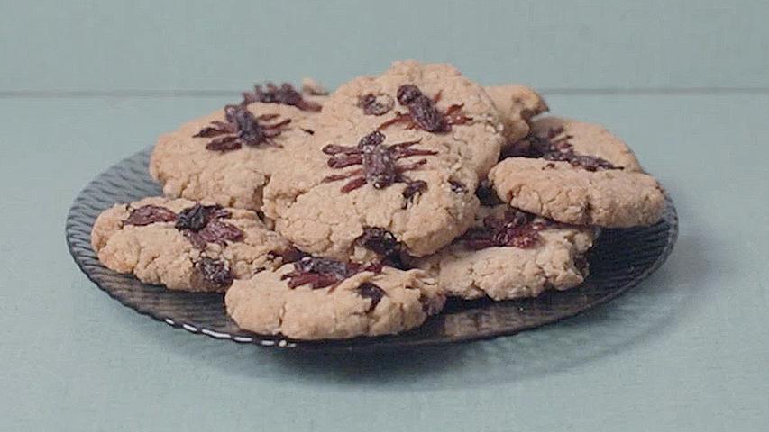 Biscotti vegani per Halloween, la ricetta di Alice Balossi