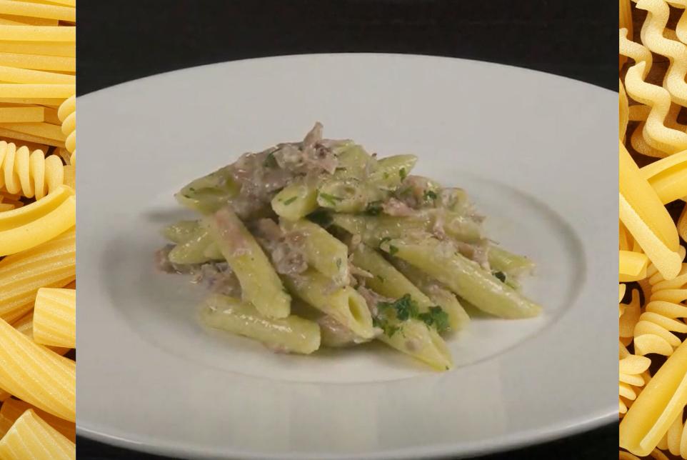 Pasta al salmone, la ricetta in 1 minuto
