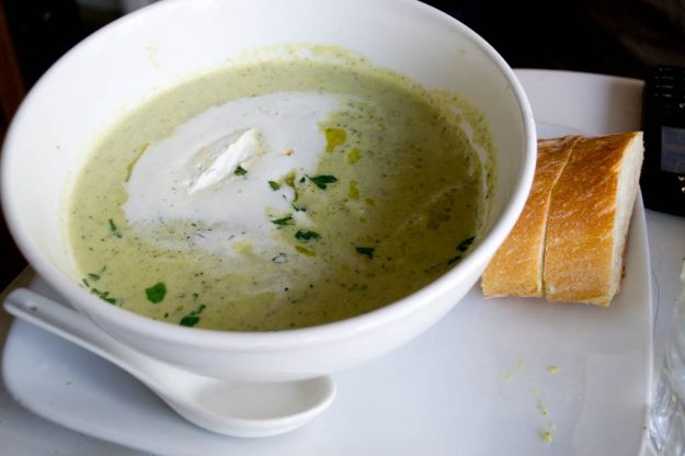 zuppa di zucchine e yogurt