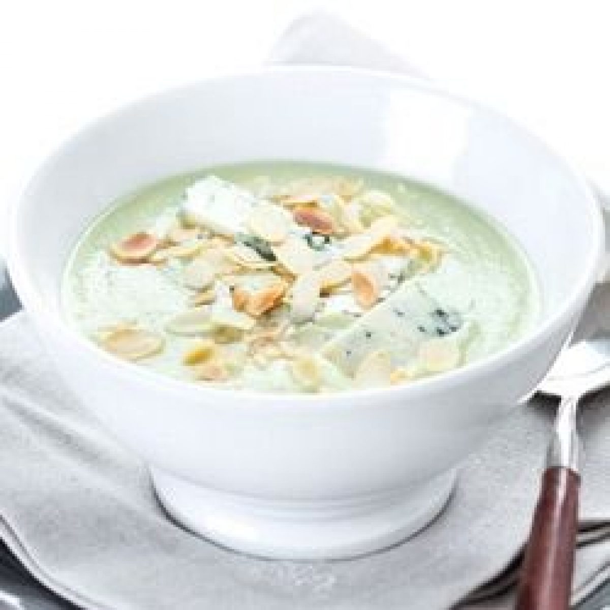 Crema di broccoli gorgonzola e mandorle